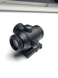 Monstrum Blackbird G3 1.5x20 Prism Scope with Shake Awake